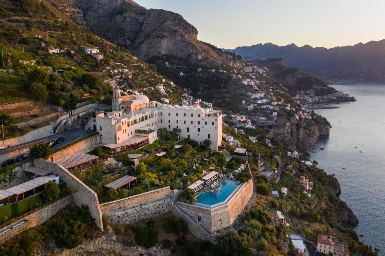 Monastero Santa Rosa Hotel & Spa Conca dei Marini Exterior foto