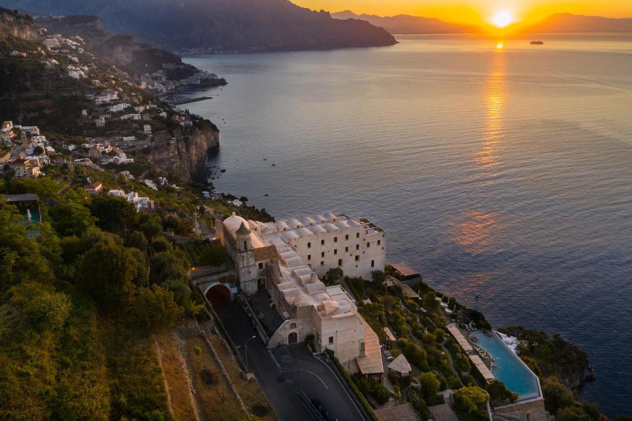 Monastero Santa Rosa Hotel & Spa Conca dei Marini Exterior foto