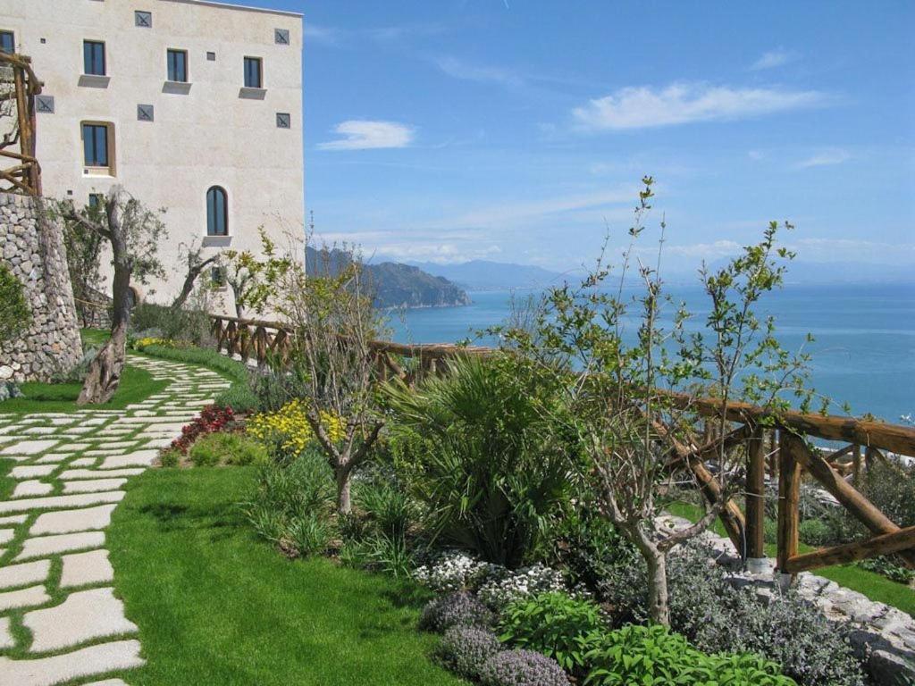 Monastero Santa Rosa Hotel & Spa Conca dei Marini Exterior foto